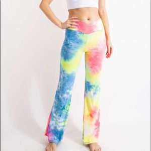 BOHO!! Tie Dye V-Waist Flared Leggings